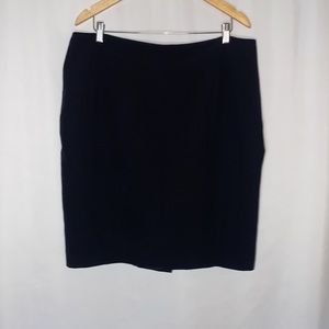 Worthington Size 18 Black Pencil Skirt